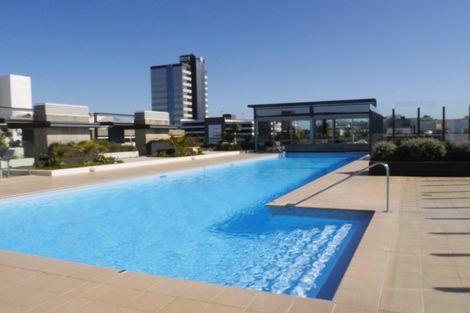 Photo of property in Sentinel Apartments, 1305/3 Northcroft Street, Takapuna, Auckland, 0622