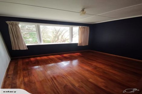 Photo of property in 1 Howard Road, Point Howard, Lower Hutt, 5013