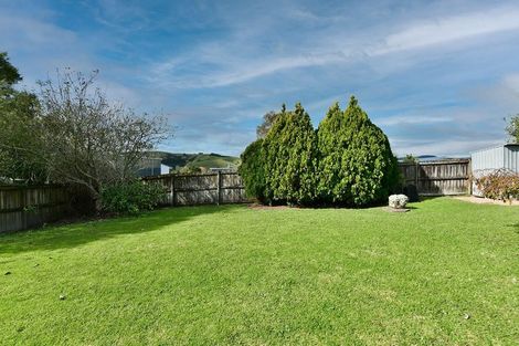 Photo of property in 63 Cabeleigh Drive, Helensville, 0800