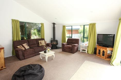 Photo of property in 13 Tutchen Avenue, Raglan, 3225