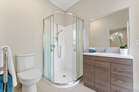 Photo of property in 13 Hakawai Avenue, Takanini, 2112