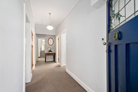 Photo of property in 12 Roseneath Terrace, Roseneath, Wellington, 6011