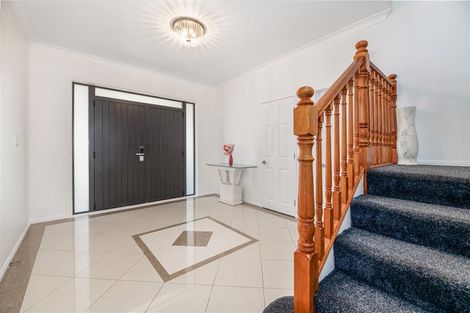 Photo of property in 76 San Valentino Drive, Henderson, Auckland, 0612