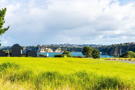 Photo of property in 7 Waimaki Way, Gulf Harbour, Whangaparaoa, 0930