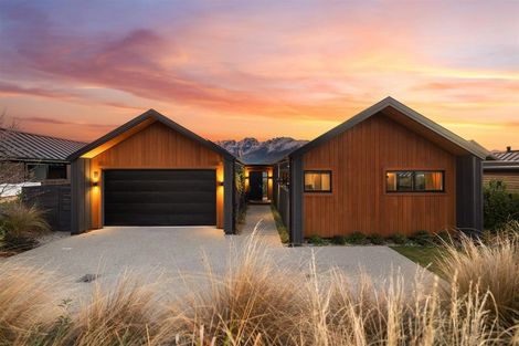 Photo of property in 3 Polperro Court, Jacks Point, Queenstown, 9371