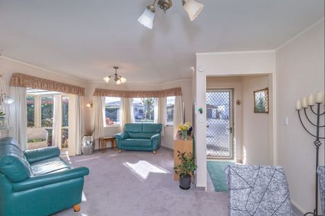 Photo of property in 1c Hanan Street, Levin, 5510