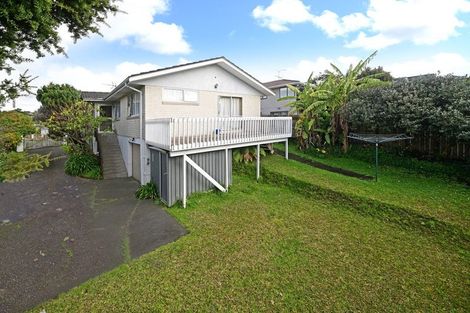 Photo of property in 112 Weatherly Road, Torbay, Auckland, 0630