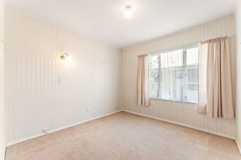Photo of property in 1/113 Rosario Crescent, Red Beach, 0932