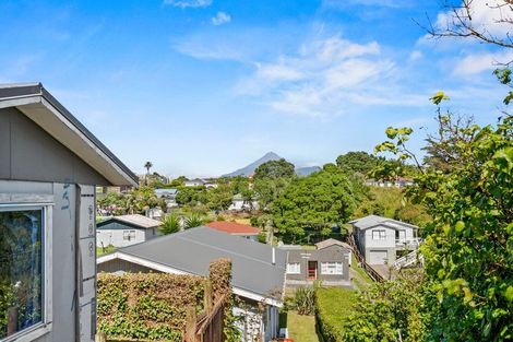 Photo of property in 10 Parris Street, Moturoa, New Plymouth, 4310