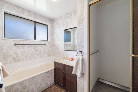 Photo of property in 34 Karnak Crescent, Russley, Christchurch, 8042