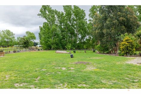 Photo of property in 92 Timaru Road, Waimate, 7924
