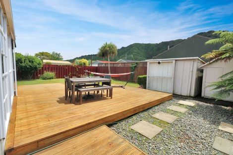 Photo of property in 94 Pasadena Crescent, Totara Park, Upper Hutt, 5018