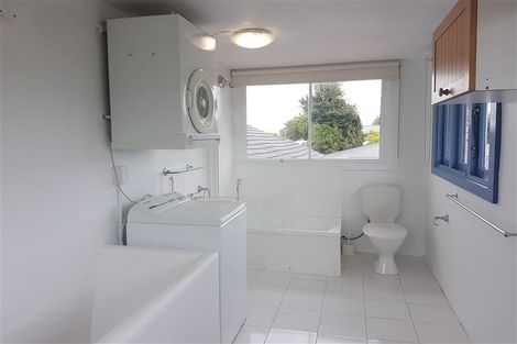 Photo of property in 353 Featherston Street, Palmerston North, 4414