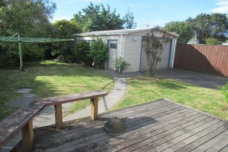 Photo of property in 27 Hall Crescent, Epuni, Lower Hutt, 5011