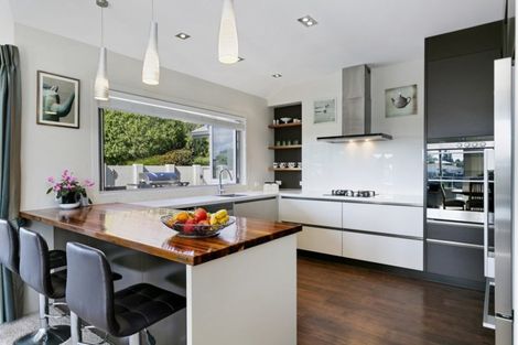 Photo of property in 18 Botanical Heights Drive, Waipahihi, Taupo, 3330