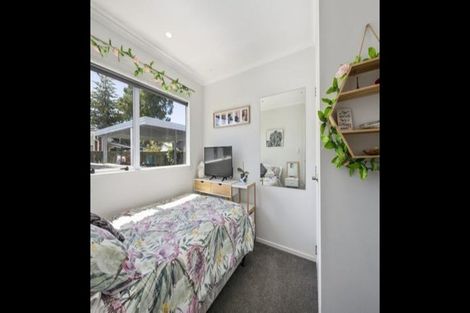 Photo of property in 28c Blenheim Street, Upper Hutt Central, Upper Hutt, 5018