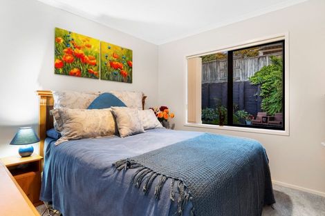 Photo of property in 5 Hillford Place, Welcome Bay, Tauranga, 3175