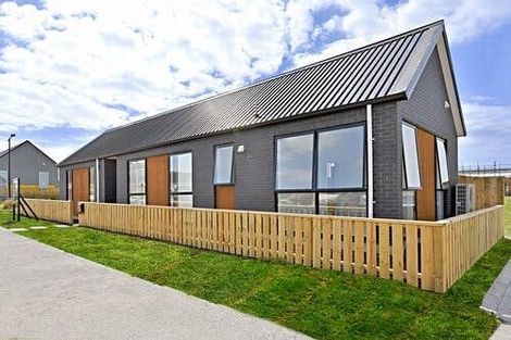 Photo of property in 1 Herekino Street, Westgate, Auckland, 0814