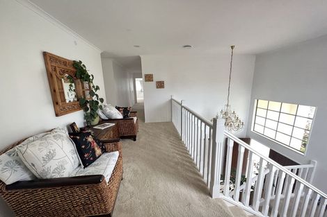 Photo of property in 12 Maybole Drive, Flat Bush, Auckland, 2016