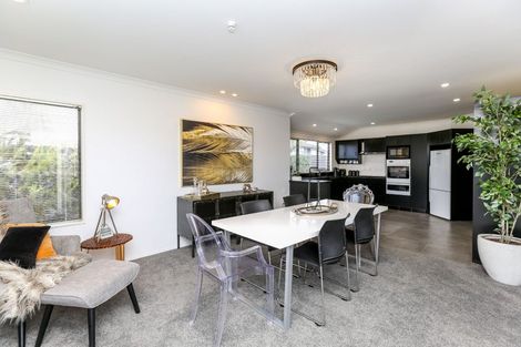 Photo of property in 24 Sackville Street, Fitzroy, New Plymouth, 4312