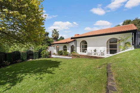 Photo of property in 11 William Hadlow Place, Hatfields Beach, Orewa, 0931