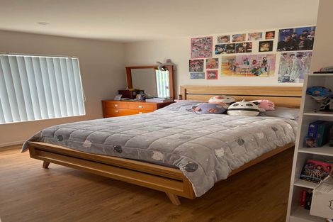 Photo of property in 56 Castlefinn Drive, Weymouth, Auckland, 2103