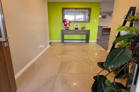 Photo of property in 73 Kippenberger Avenue, Rangiora, 7400