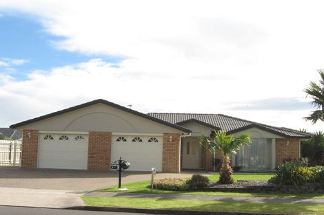 Photo of property in 51 Glenross Drive, Wattle Downs, Auckland, 2103