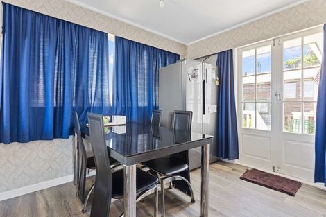 Photo of property in 21 Carey Street, Maeroa, Hamilton, 3200