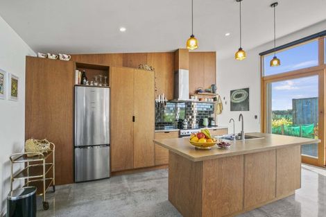 Photo of property in 62 Anglers Avenue, Warea, New Plymouth, 4381