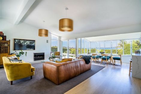 Photo of property in 109 East Coast Road, Castor Bay, Auckland, 0620