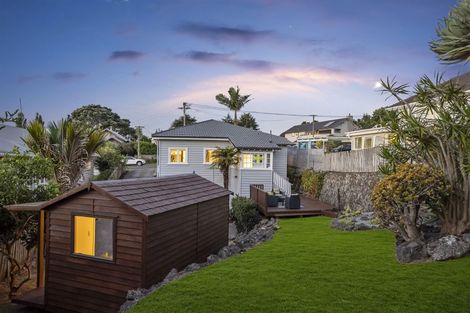 Photo of property in 32 Fergusson Avenue, Sandringham, Auckland, 1025