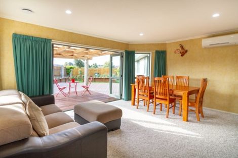 Photo of property in 101 Parnell Heights, Kelvin Grove, Palmerston North, 4414