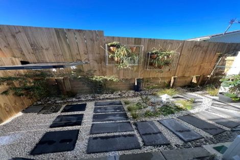 Photo of property in 17e Craigbank Avenue, New Lynn, Auckland, 0600