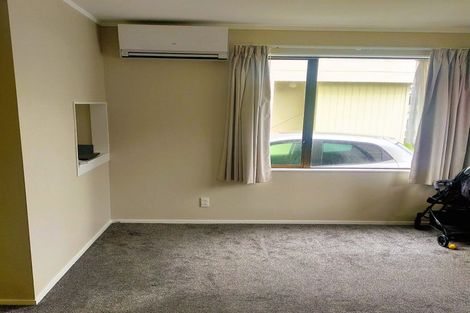 Photo of property in 36b Colchester Crescent, Newlands, Wellington, 6037