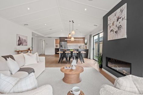 Photo of property in 93 Muster Road, Jacks Point, 9371