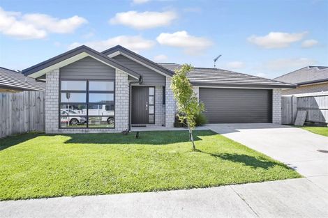 Photo of property in 4 Matawai Puna Drive, Pukekohe, 2120