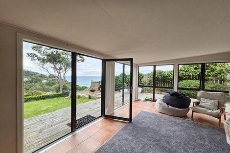 Photo of property in 17 Haunui Road, Pukerua Bay, 5026
