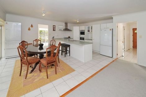 Photo of property in 12 Linicro Place, Wattle Downs, Auckland, 2103
