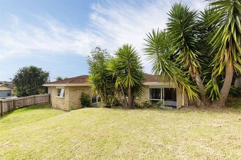 Photo of property in 49 Castlefinn Drive, Weymouth, Auckland, 2103