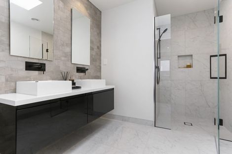 Photo of property in 2 Cilliers Drive, Silverdale, 0932