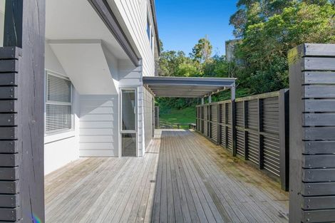 Photo of property in 22 Glenelg Road, Red Beach, 0932