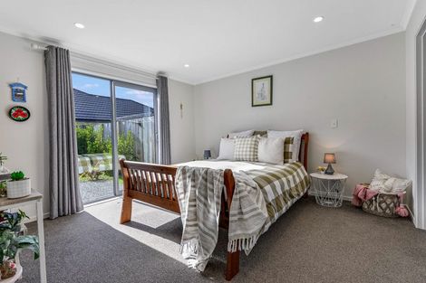 Photo of property in 8 Kaaka Street, Cambridge, 3434