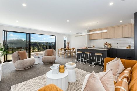 Photo of property in 32 Oakum Road, Whitby, Porirua, 5024