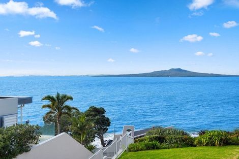 Photo of property in 5/241 Hurstmere Road, Takapuna, Auckland, 0622
