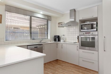 Photo of property in 120 Longview Drive, Papamoa Beach, Papamoa, 3118