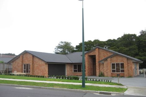 Photo of property in 16 Ysabel Crescent, The Gardens, Auckland, 2105