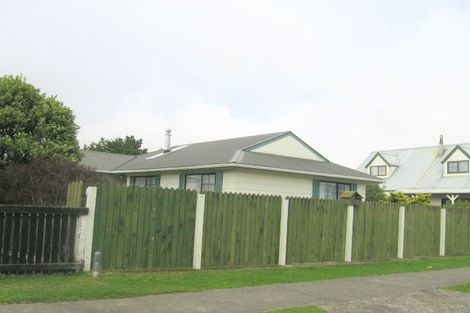 Photo of property in 36 Almora View, Ascot Park, Porirua, 5024