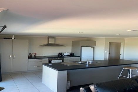 Photo of property in 30b Windsor Road, Bellevue, Tauranga, 3110