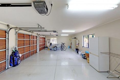 Photo of property in 9 Kotare Place, Sandspit, Warkworth, 0982